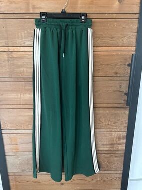 Commense Wide-Leg Track Pants with Side Stripes